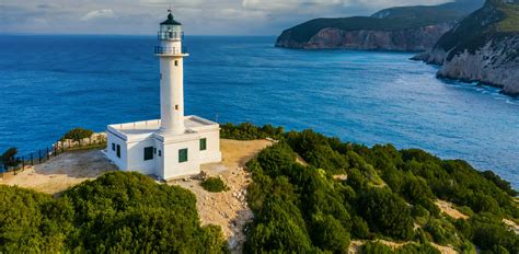 The impressive lighthouses of Greece and their history