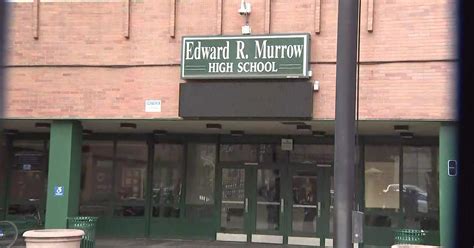 Student stabbed at Edward R. Murrow High School in Brooklyn; Teenager in custody - CBS New York