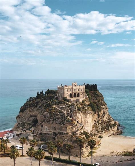 incredible Tropea 😍⠀ we only decided last minute to change our route to ...