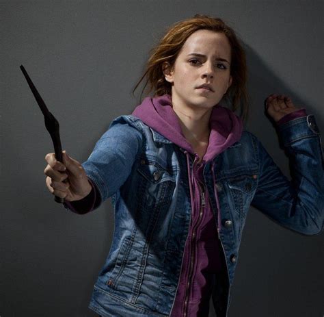 Hermione with Bella's wand - Bellatrix and Hermione Photo (22197462) - Fanpop