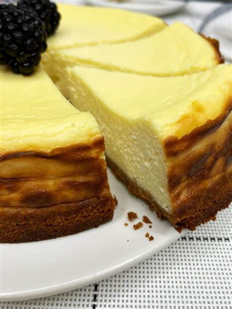 Easy Cottage Cheese Cheesecake – Baking Like a Chef