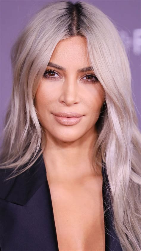 Kim Kardashian from 2017 Beauty Awards: Best Skin-Care Products | E! News