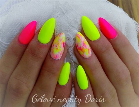 Neon Nails - Blurmark