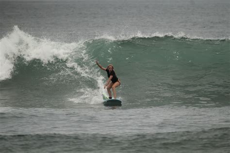 Surf Lesson – Private Surfing In Canggu Bali