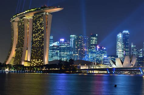 Singapore skyline at night, with Marina Bay Sands in foreg… | Flickr