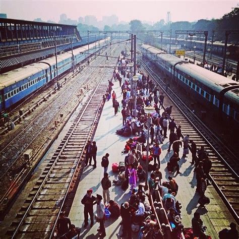 New Delhi Railway Station (NDLS) | Railway station, Delhi travel