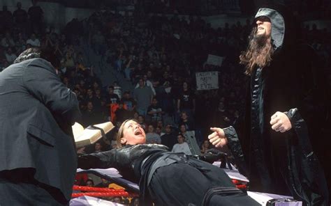 Ex-WWE Star Was High On Narcotics During Undertaker-Stephanie McMahon ...