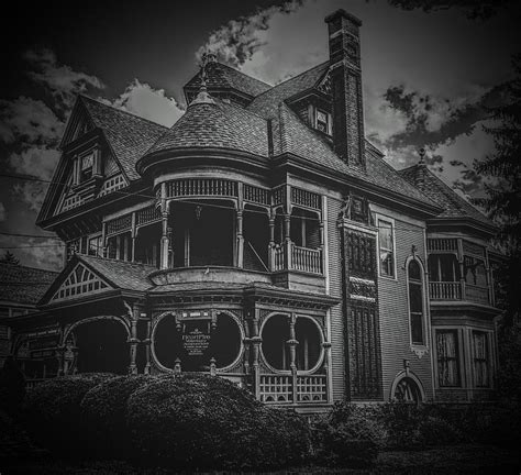 Dark Mansion Photograph by Paul Kercher