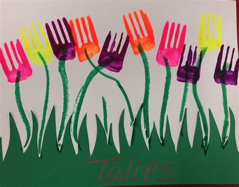 T—Tulips (fork painting) v1 | Kids painting crafts, Painting crafts, Crafts