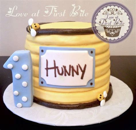 Winnie the Pooh Hunny Pot Smash Cake | Winnie the pooh cake, Kids birthday party, Birthday