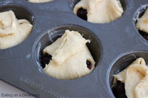 Blueberry pie bites - Quick and Easy Mini Blueberry Pie Recipe