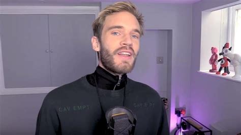 PewDiePie surpasses 100 million YouTube subscribers - CNET