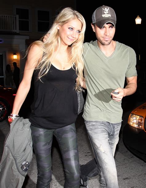 Enrique Iglesias et Anna Kournikova publient une première photo de leurs jumeaux - Elle