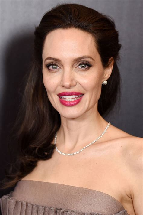 Hei! 13+ Sannheter du Ikke Visste om Angelina Jolie Lips: Angelina jolie lips ultra hd wallpaper ...