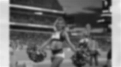 Eagles Cheerleaders on Gameday: New England Patriots