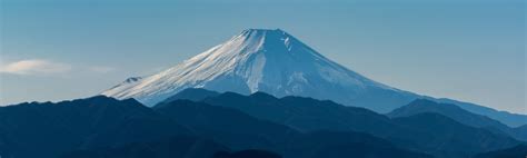 Mt. Fuji in the Winter (Taken from Mt. Jinba) : r/japanpics