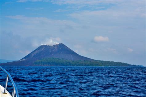 Anak Krakatau Island 21 | Island, Dutch east indies, Natural landmarks