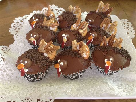 Adorable Turkey #Chocolate Cupcakes! - hebertcandies.com | Gingerbread ...