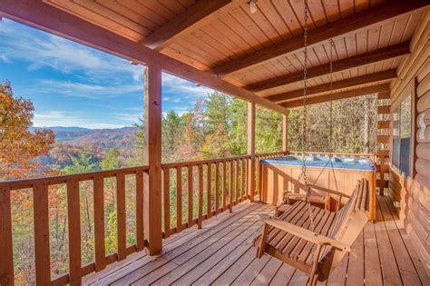 Mountain Top View Cabin in Sevierville w/ 4 BR (Sleeps10)