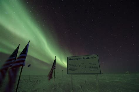 anta0158 | Starry starry night with aurora australis over th… | Flickr