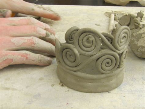 coil pots - Google Search | Beginner pottery, Coil pottery, Coil pots