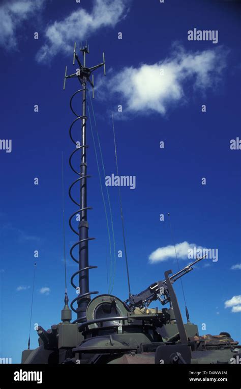 Radio antenna military hi-res stock photography and images - Alamy