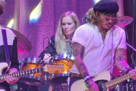 Johnny Depp Attends Jeff Beck Concert After Defamation Trial - Lake County News