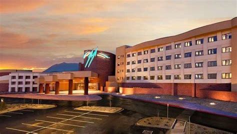 Navajo Nation to reopen Twin Arrows Casino on June 12