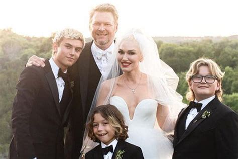 Gwen Stefani has published new pictures from the wedding with Blake ...