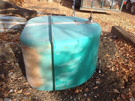 Lot Detail - FIBERGLASS WATER STORAGE TANK