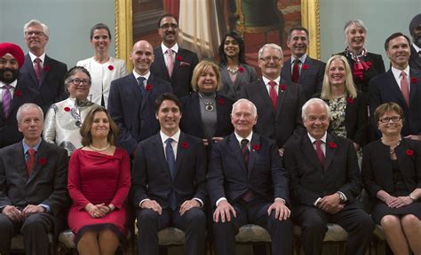 Trudeau, team of 30 cabinet members sworn in to kick off new Liberal ...