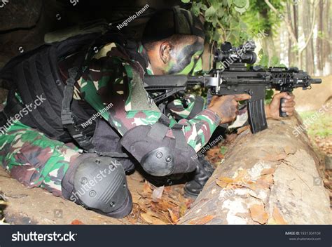 Asian Male Soldier Indonesian Army Training Stock Photo 1831304104 ...