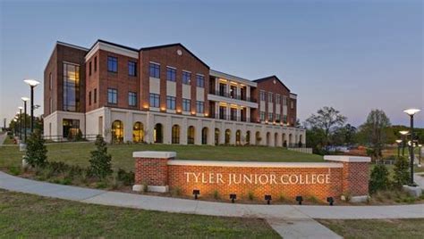 Tyler Junior College Office Photos