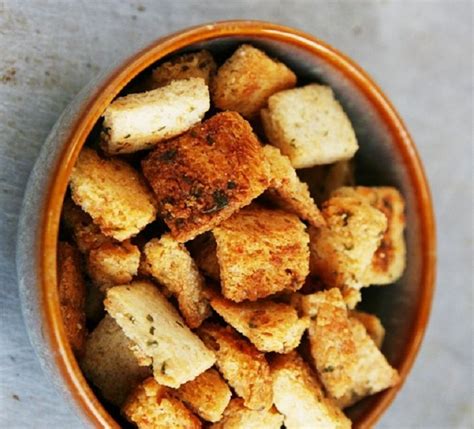 10 Creative Ideas For Not Wasting Food | Croutons homemade, Recipes, Easy crouton recipe