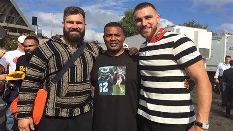 Ohio roots run deep in Super Bowl-bound Kelce brothers