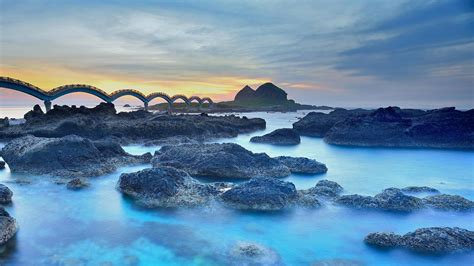 Bing HD Wallpaper Mar 19, 2018: Sanxiantai Dragon Bridge in Taitung, Taiwan - Bing Wallpaper Gallery