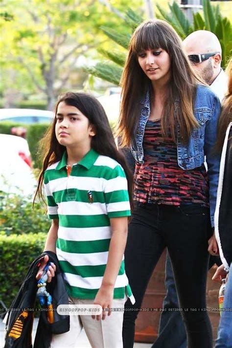 Blanket Jackson with his sister Paris Jackson in Calabasas ♥ - blanket ...