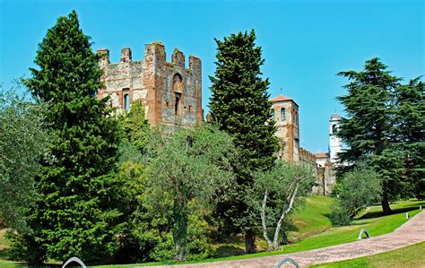 walking around the castle | Lazise Lago di Garda Italy | Flickr