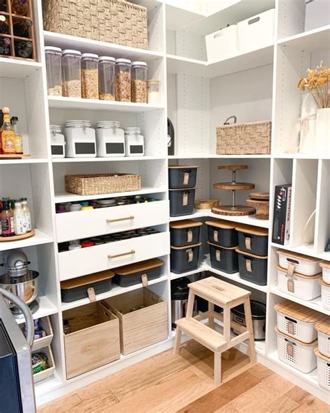 The Best Kitchen Cabinet Organization Ideas of 2024 | Apartment Therapy