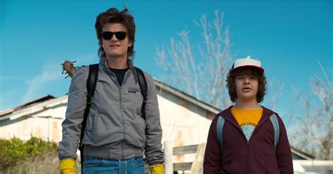 Steve and Dustin in Stranger Things | POPSUGAR Entertainment