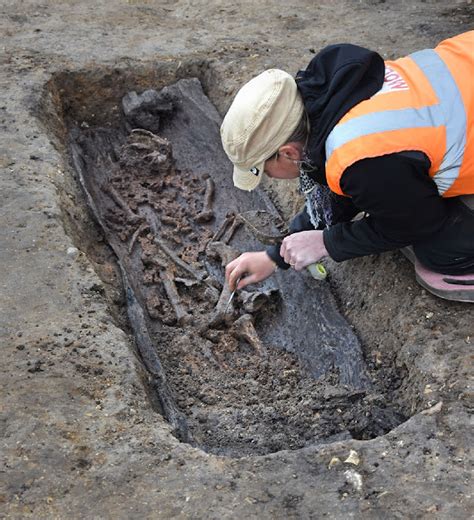 Discovery of rare Anglo-Saxon burials is revealed - The Archaeology News Network