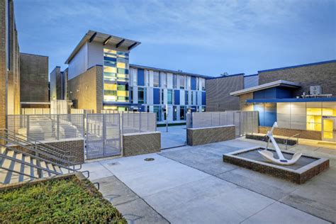 Mandeville High School, Mandeville, La. | Metal Construction News
