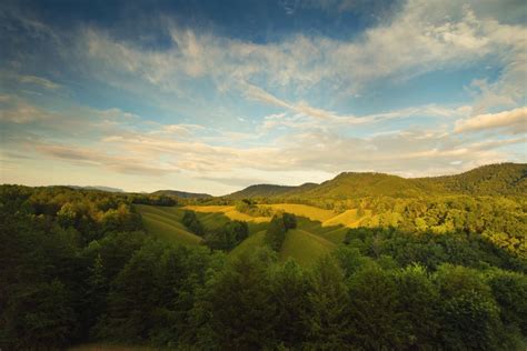 6 Terrific Scenic Drives to Try in Tennessee