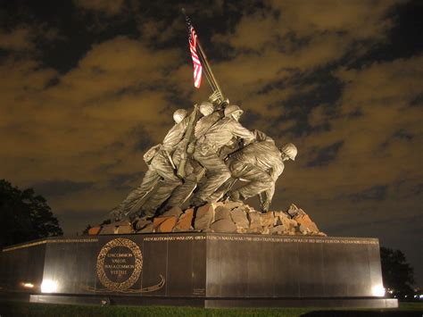 File:USMC War Memorial Night.jpg - Wikimedia Commons