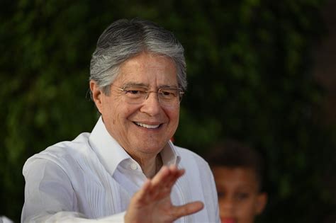 Ecuador Court Allows President Guillermo Lasso Impeachment to Proceed - Bloomberg