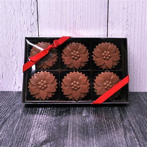 Poinsettia Chocolate Covered Oreo Gift Box | Apple Cookie & Chocolate