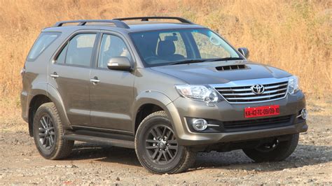 Toyota Fortuner 2016 - Price, Mileage, Reviews, Specification, Gallery ...