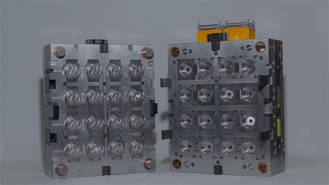 Single-Cavity vs. Multi-Cavity Injection Molding - SyBridge Technologies