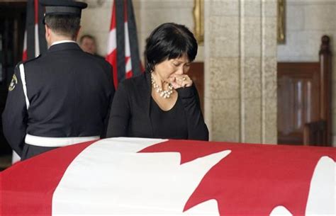 Olivia Chow mourning the loss of her husband, Canadian statesman, Jack ...