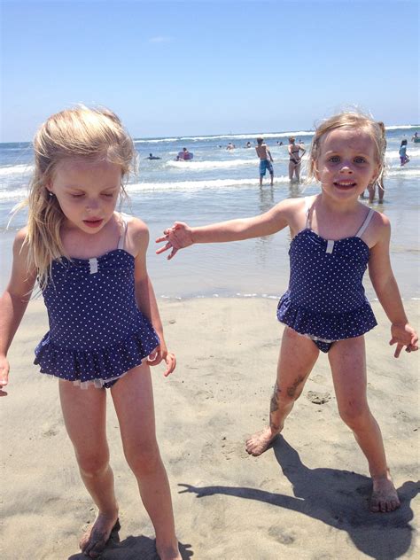 tips_for_a_day_at_the_beach_with_little_kids Simply Sweet Days